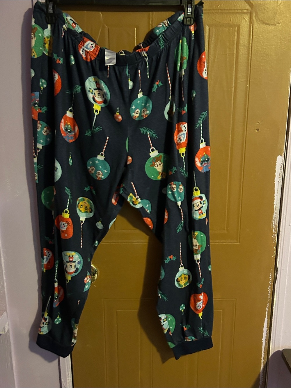 Disney 100 panjama set - Picture 2 of 9